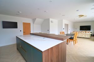 Photo 21- click for photo gallery